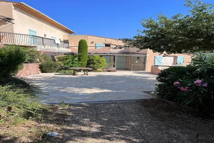 Villa Le Mas des Cerises-Exterior summer