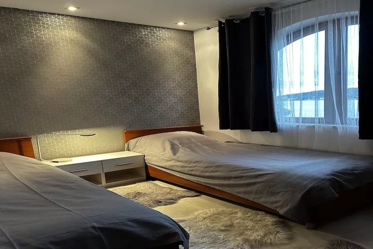 Apartment Frankie's Place - Two-Bedroom Apartment with Terrace and Sea View-Bedroom