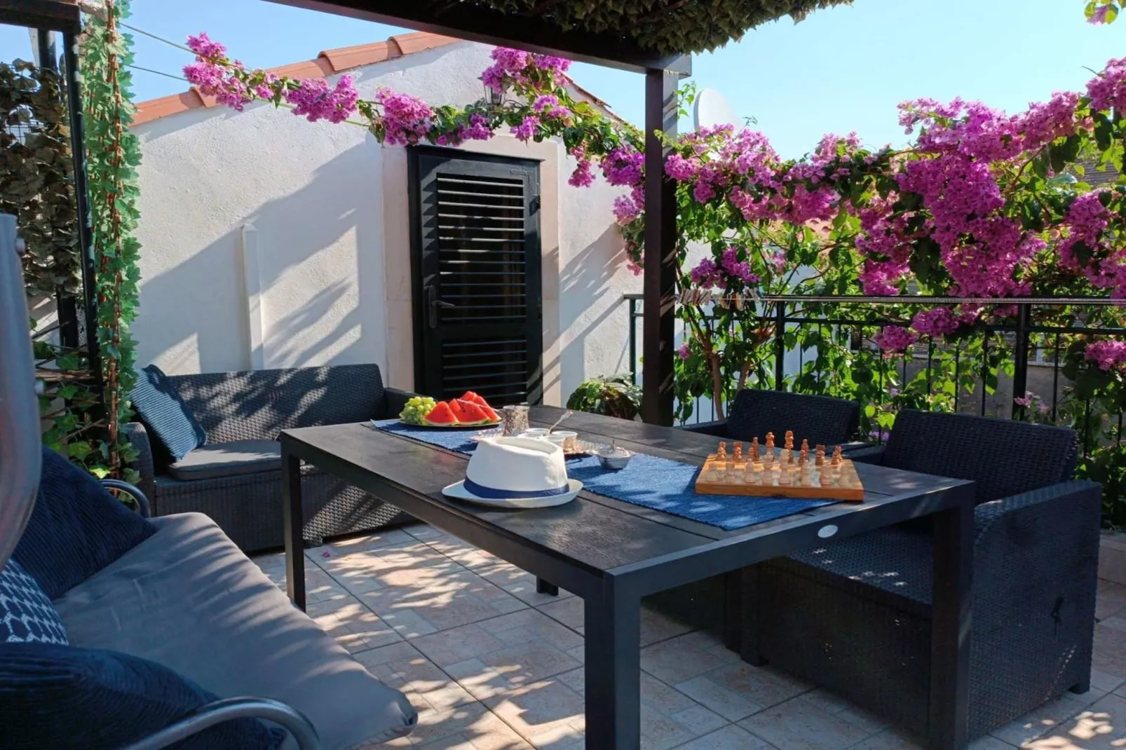 Holiday Home By The Sea-Terrace