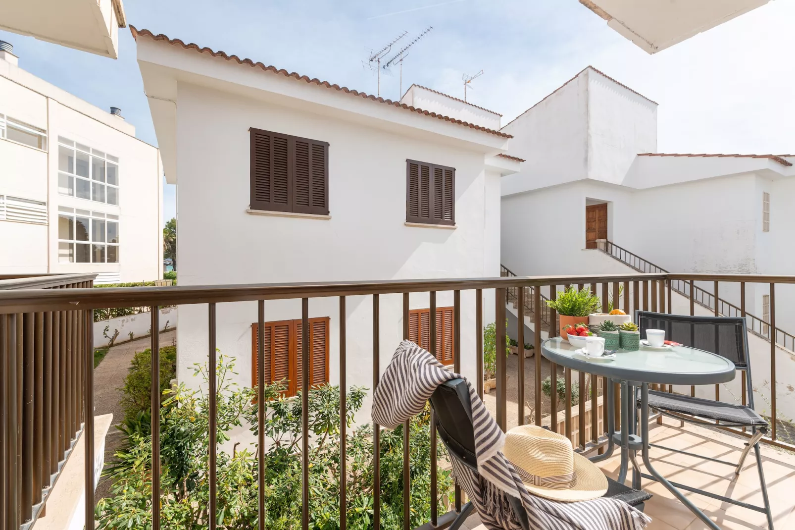 Al Pujol-Terrace balcony