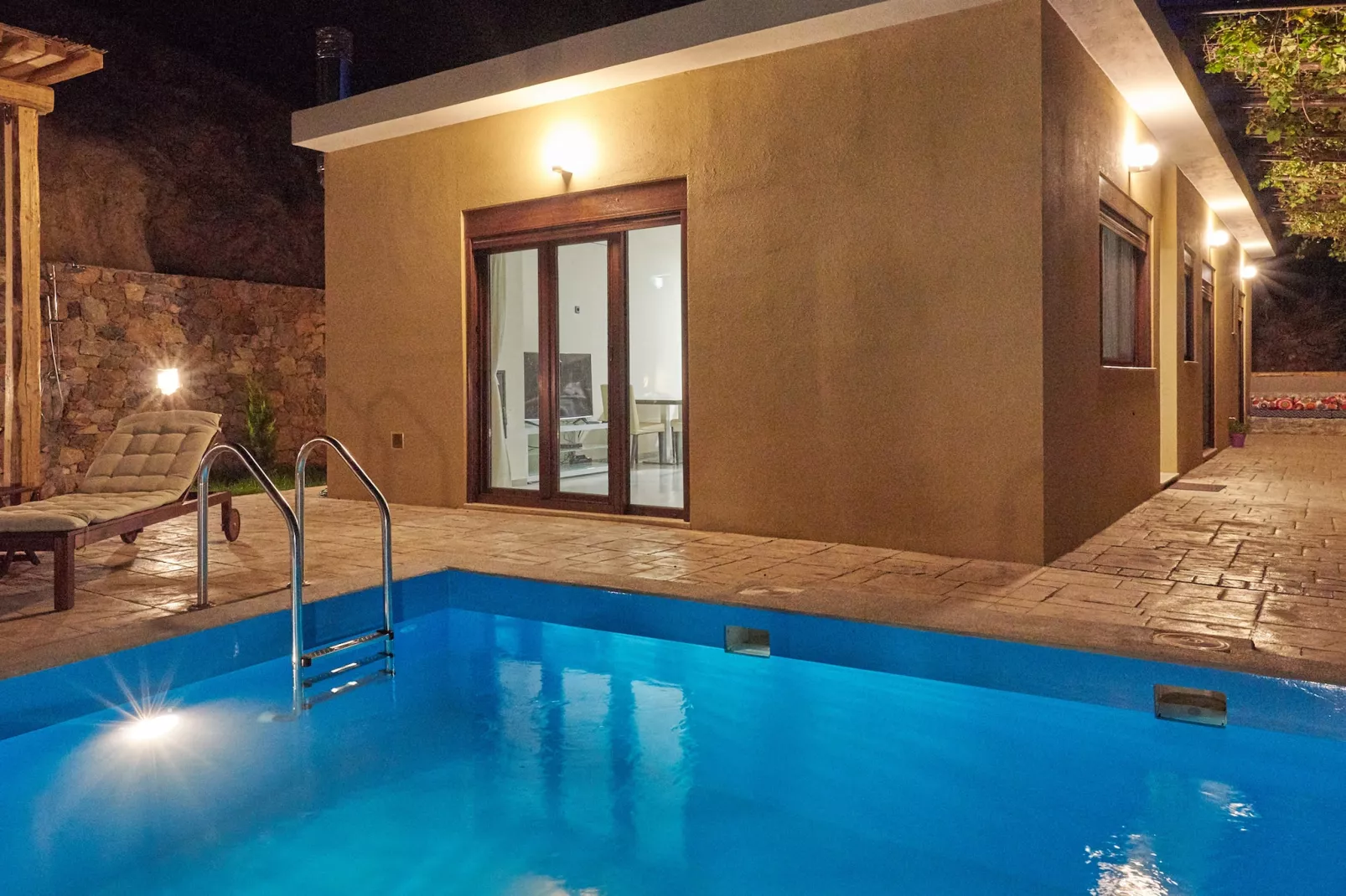poolofhouse