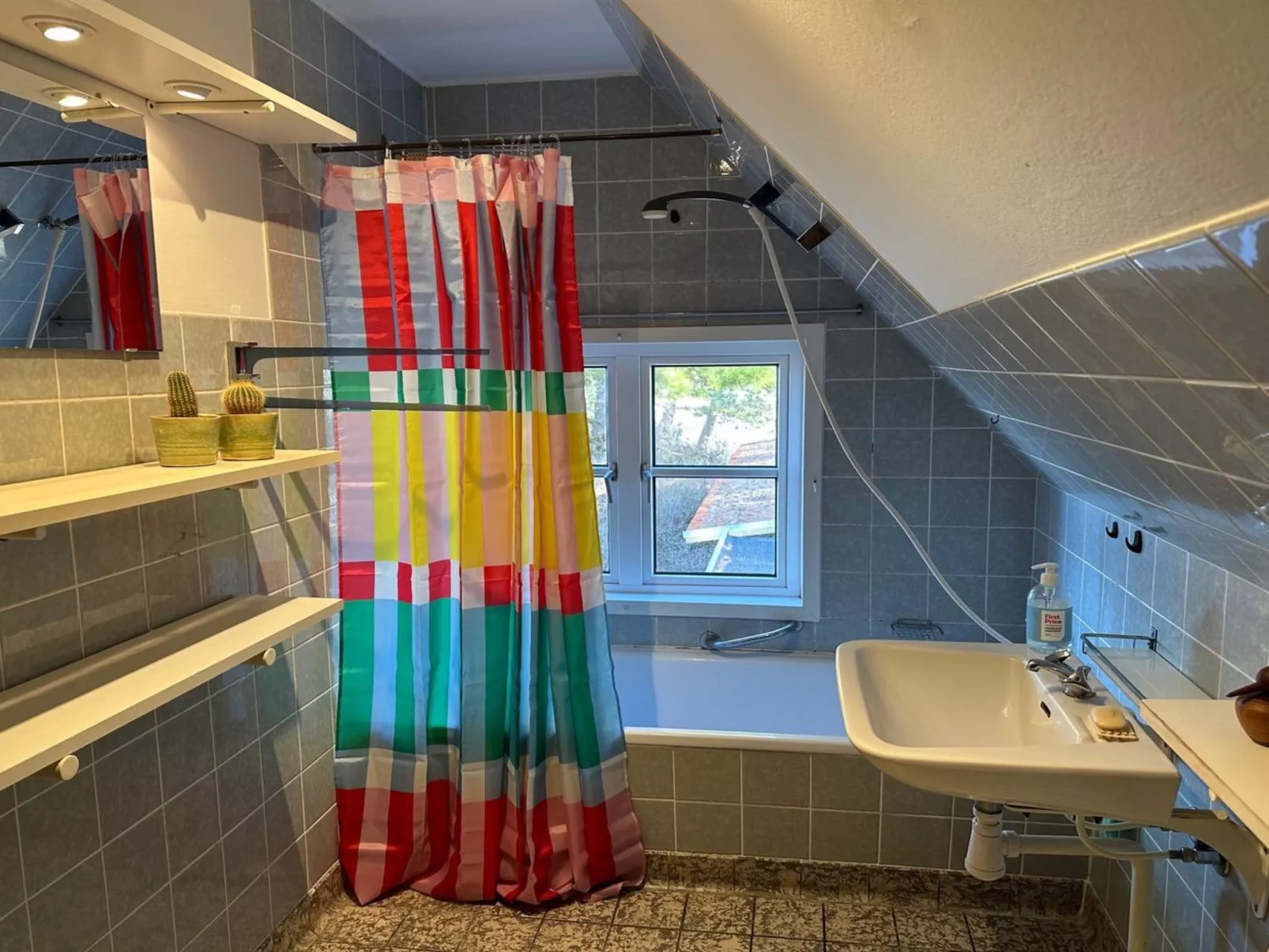 "Ibbe" - 3.5km from the sea-Inside