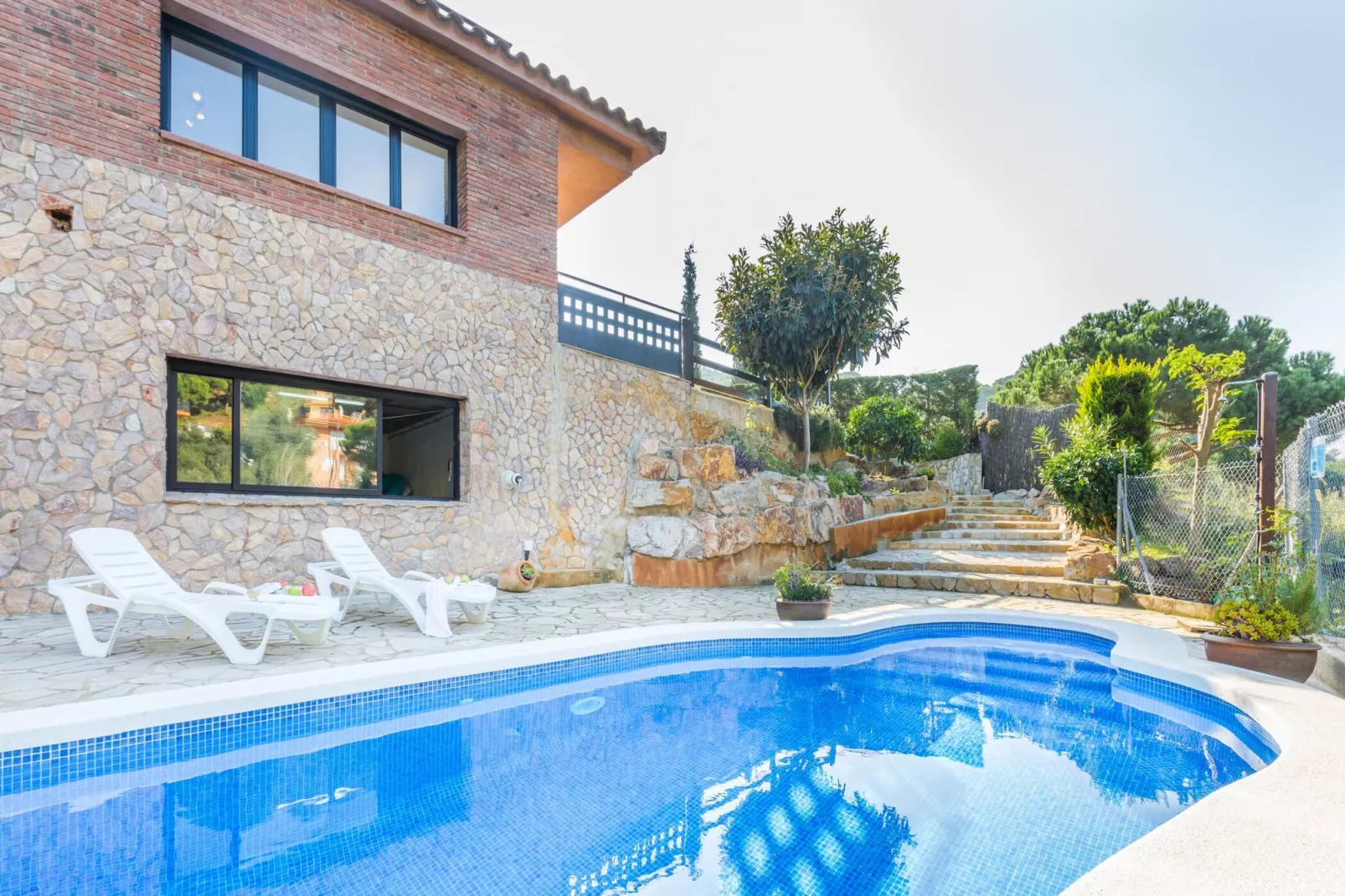 poolofhouse