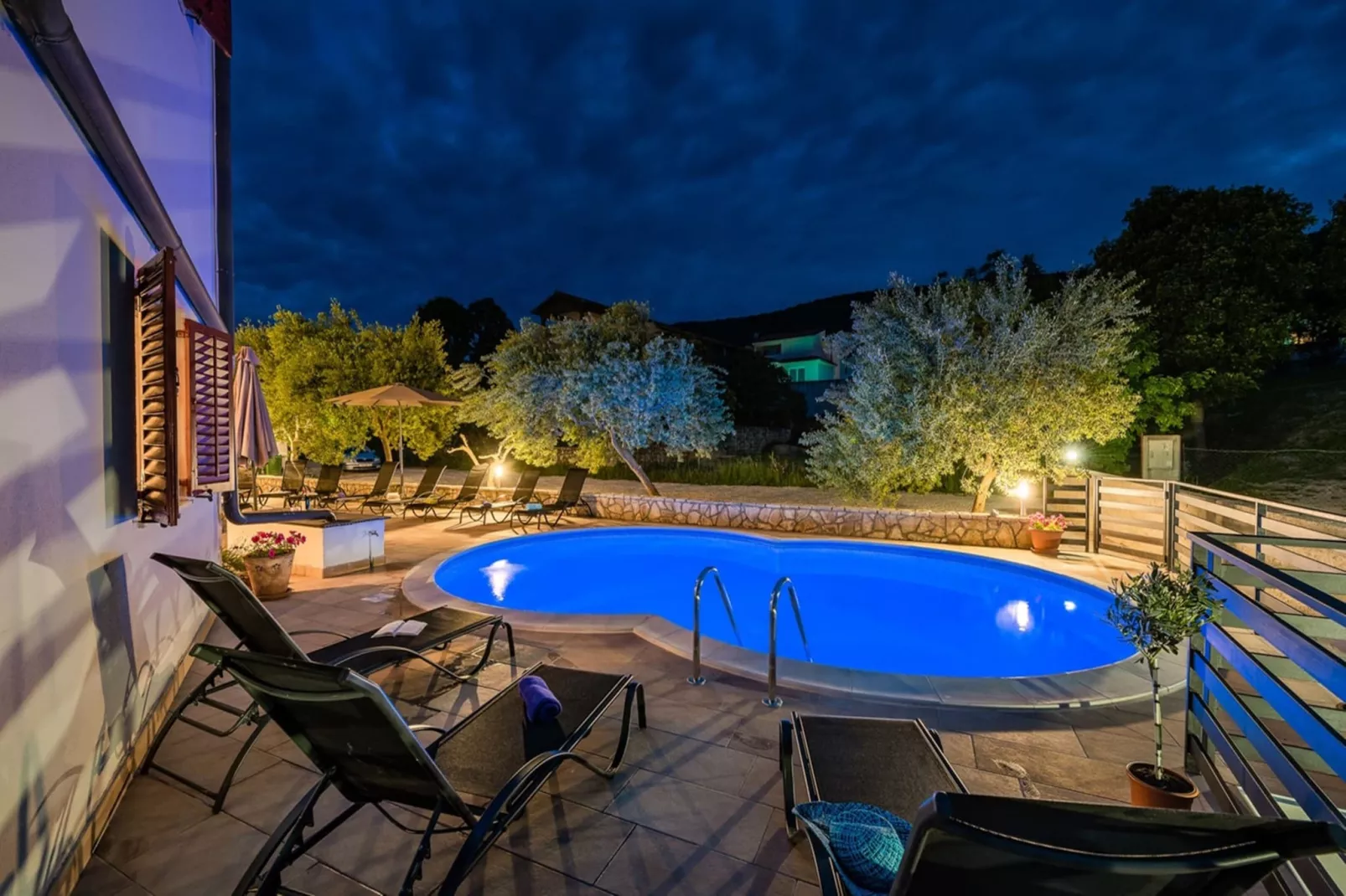 poolofhouse