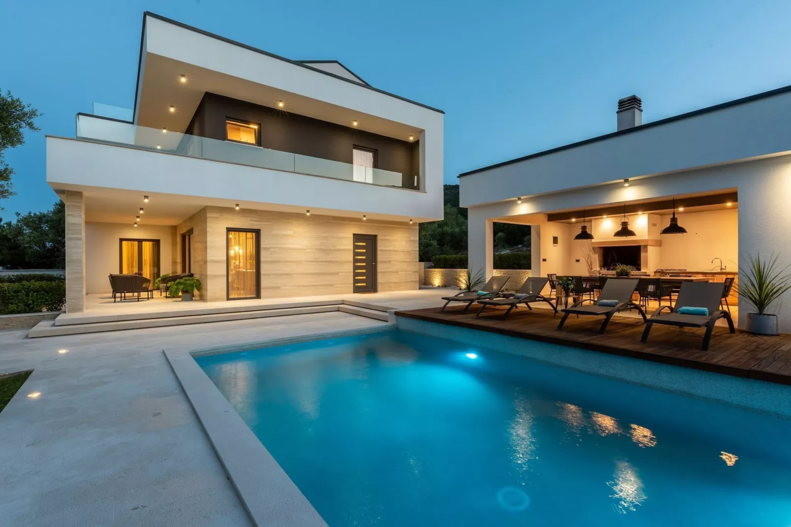 poolofhouse