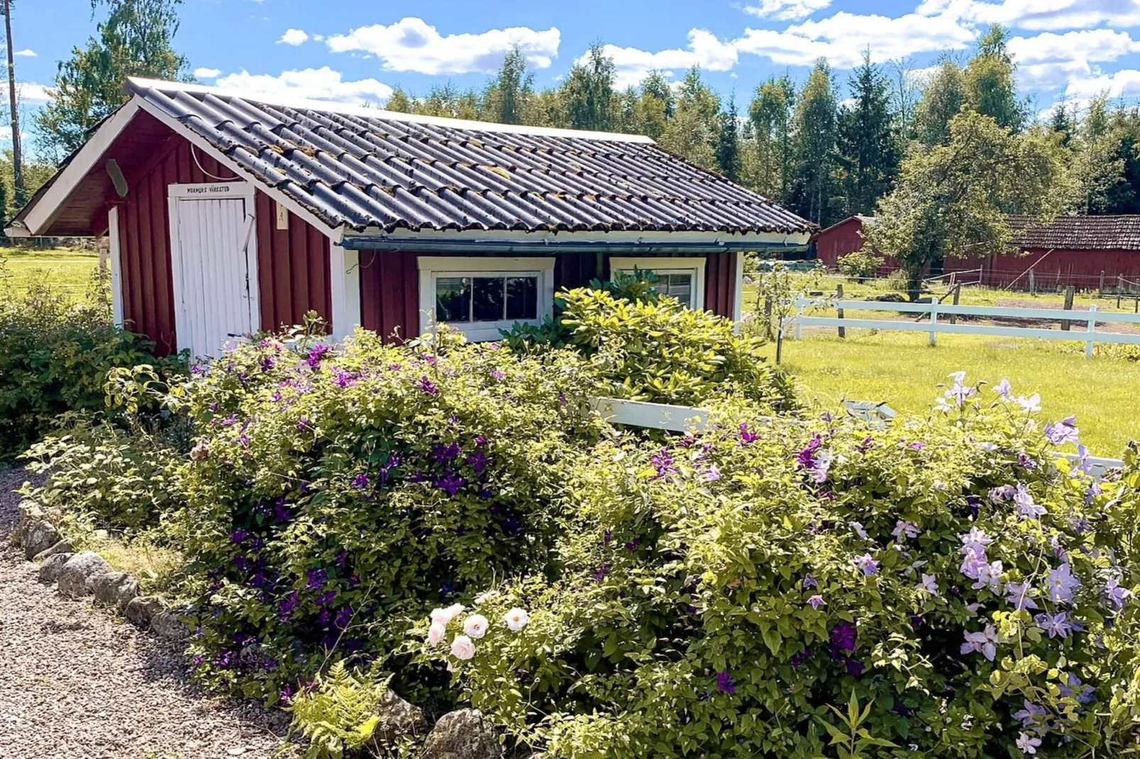 10 person holiday home in VITTSJÖ