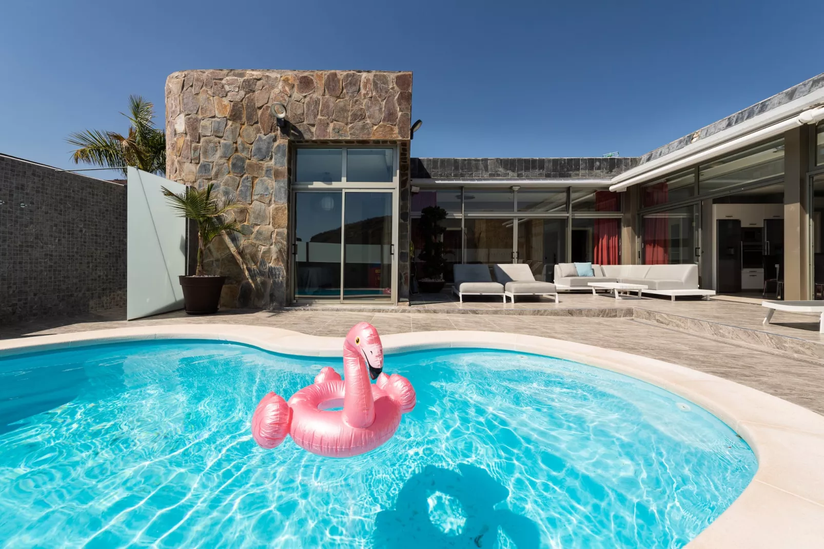 poolofhouse