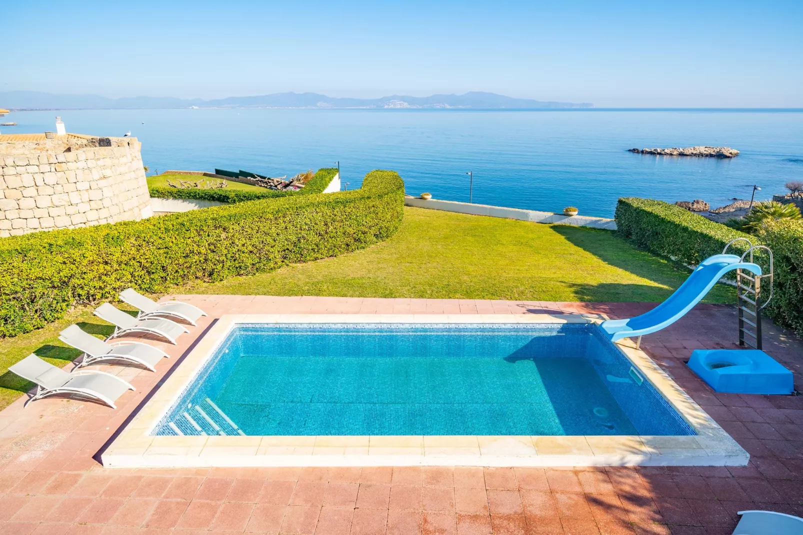 poolofhouse