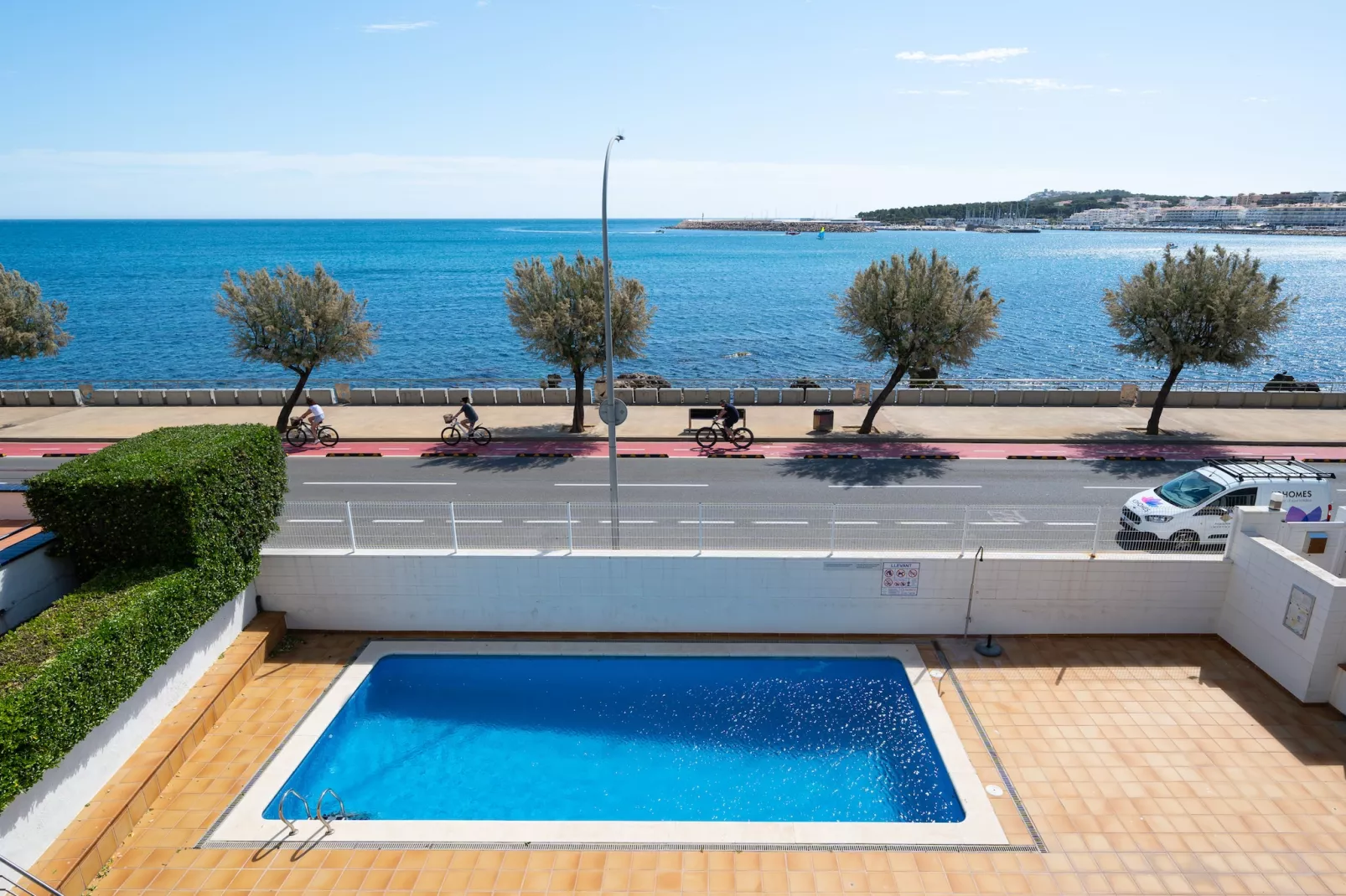poolofhouse