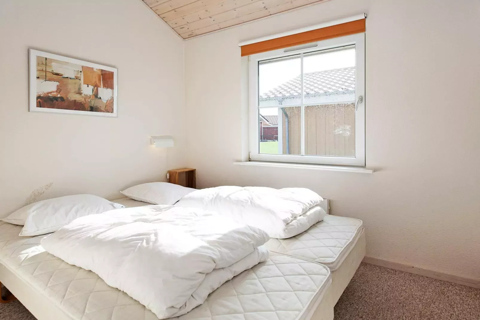 Flat w/view,main building-Indoor