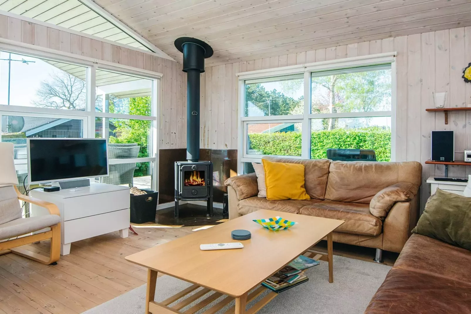 6 person holiday home in Rønde-By Traum-Indoor