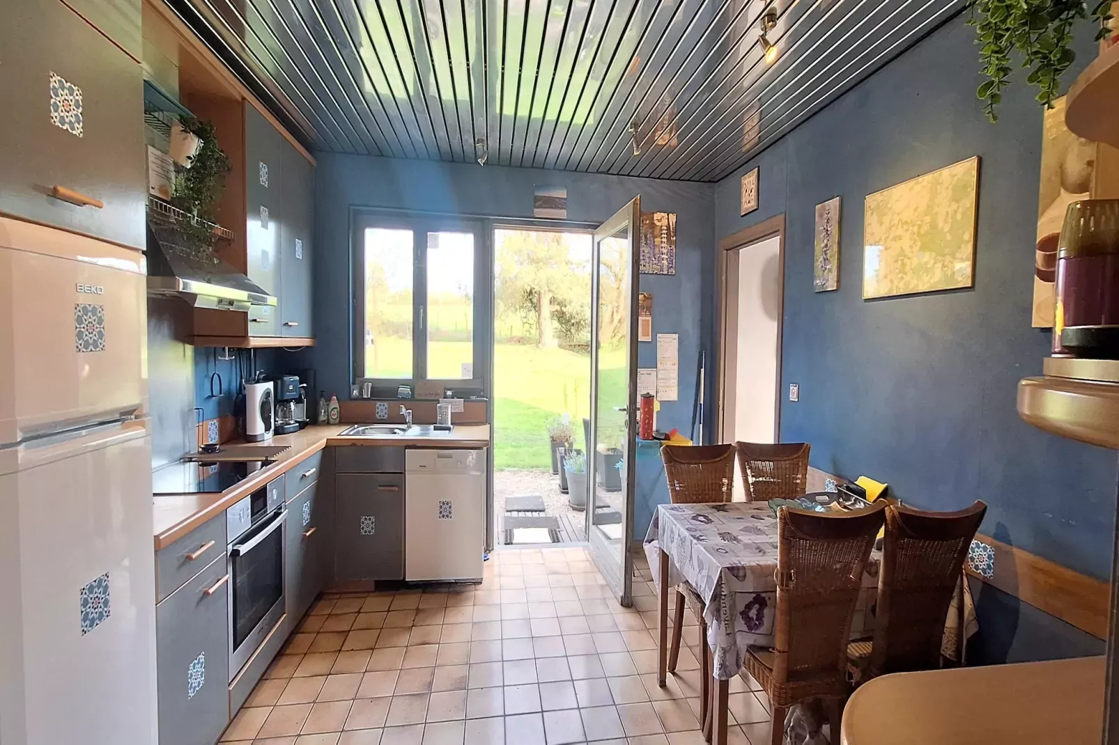 Ardennes Bleu 8 pers maximum-Kitchen