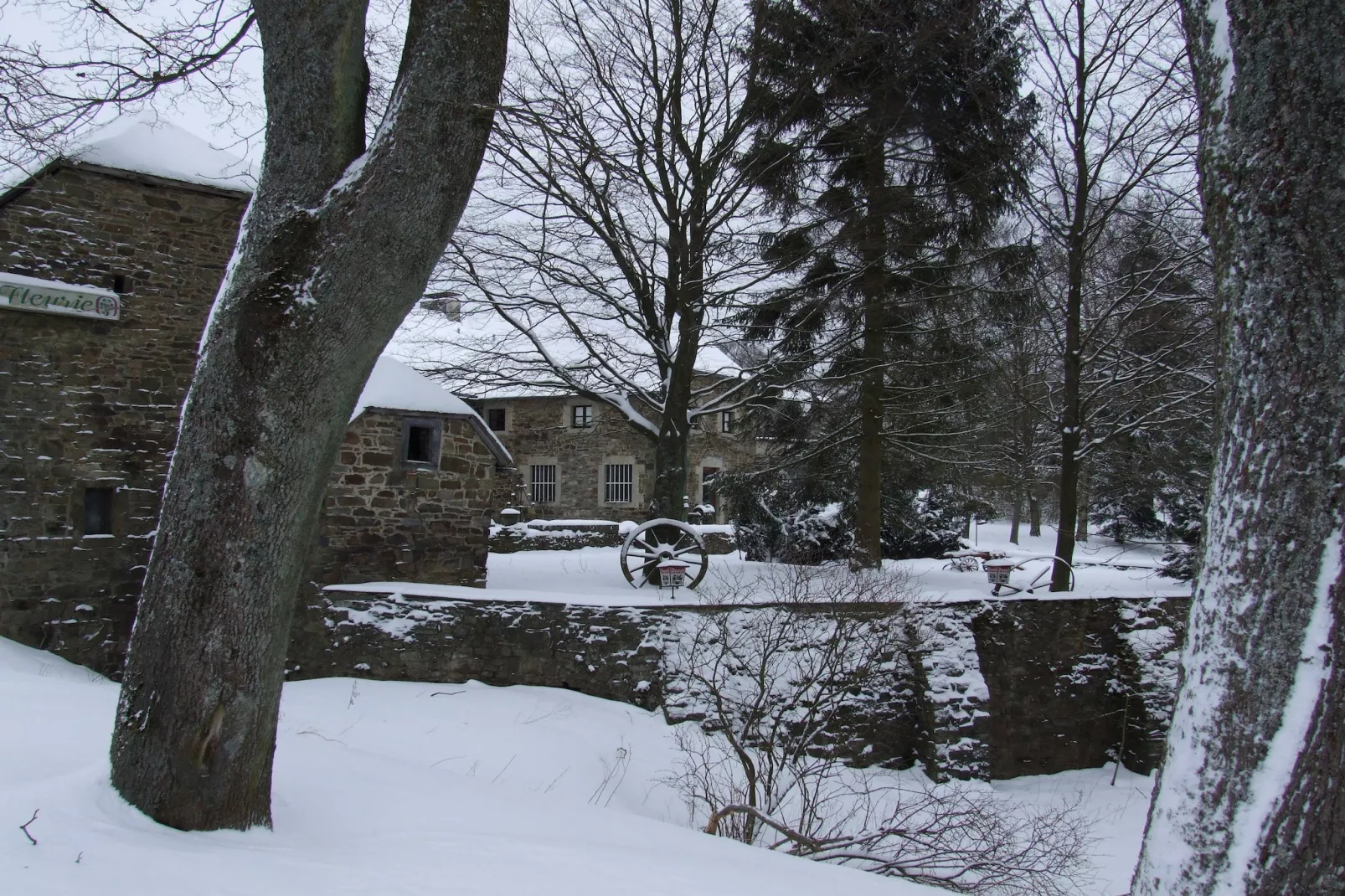Koetshuis Loft-Außenbereich Winter