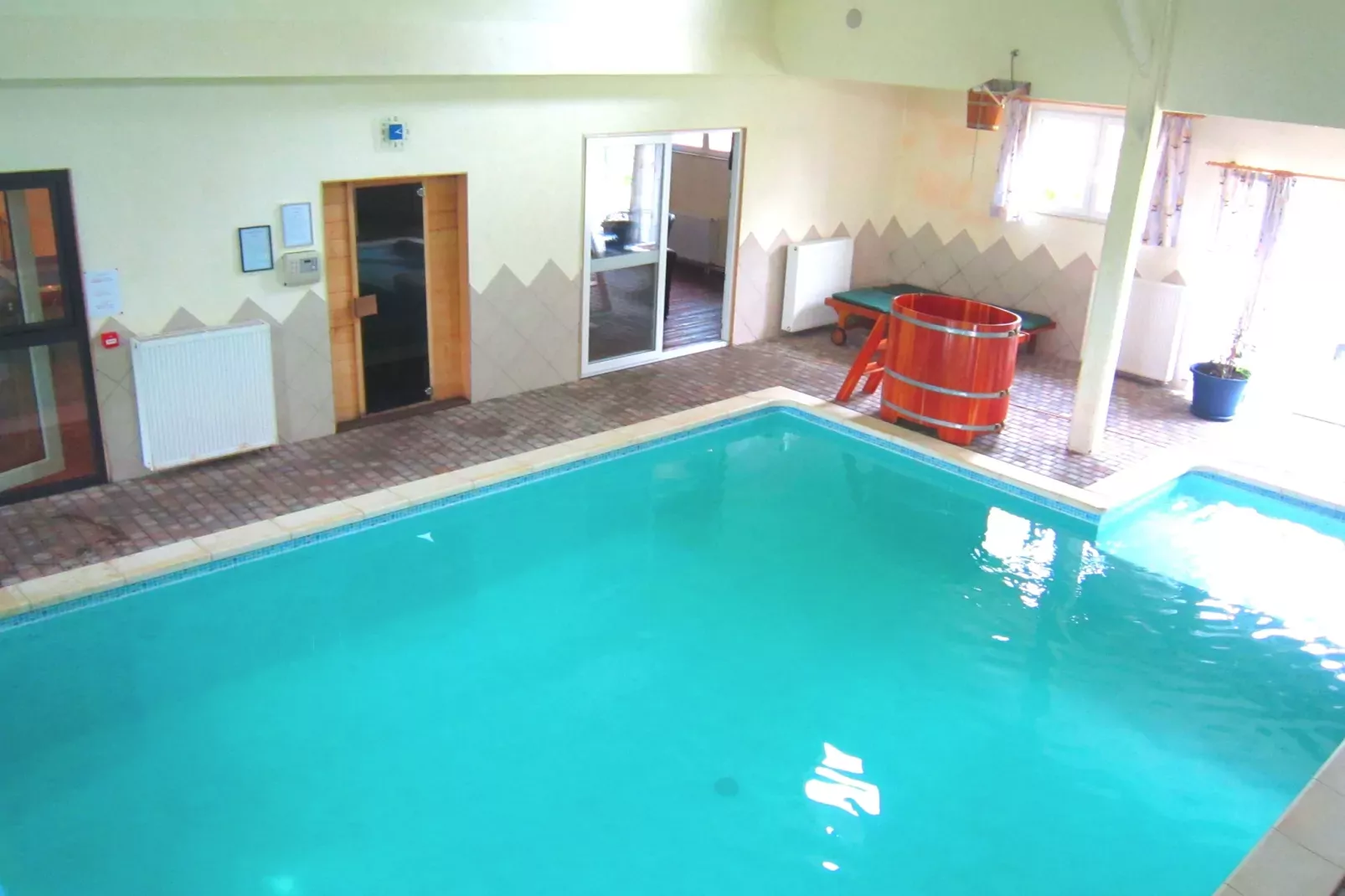 Le Gît'Anne-Pool