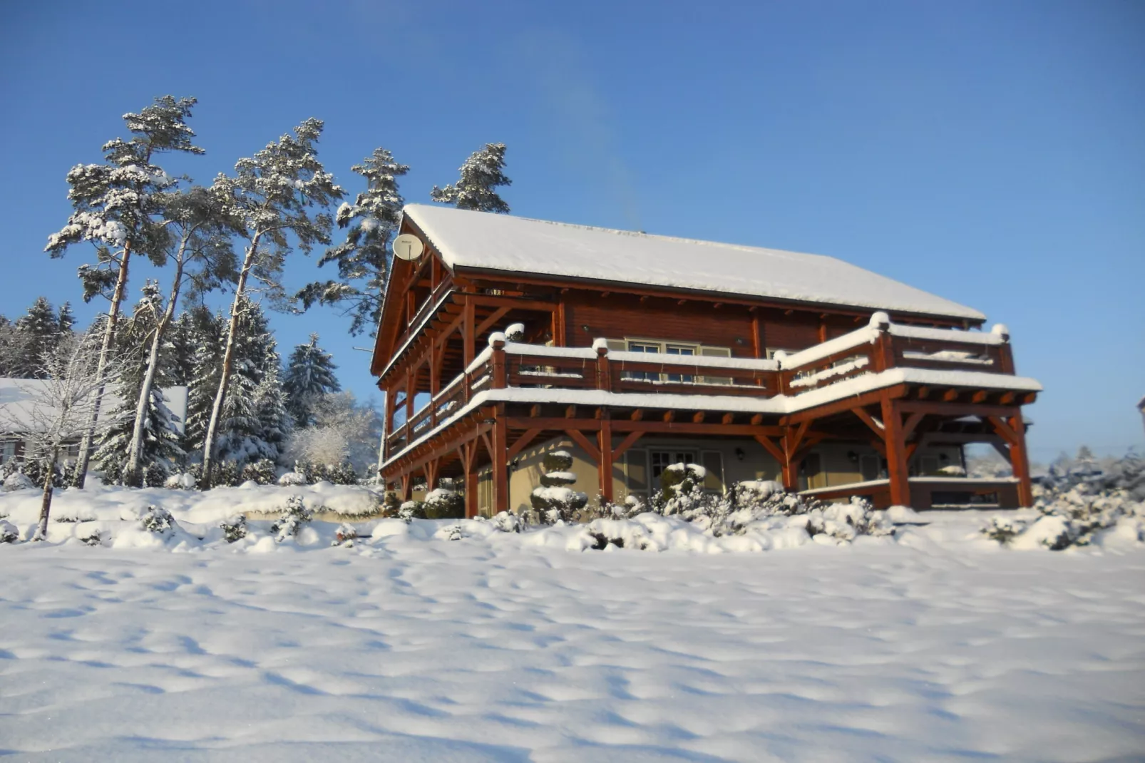 Chalet du Soleil-Exterior winter