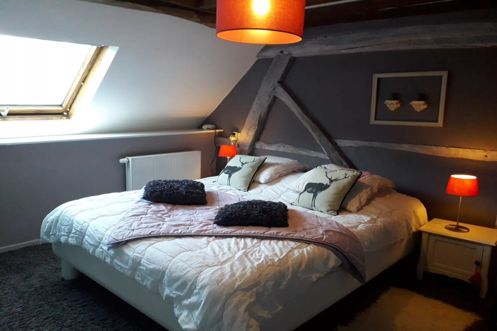 La Romaine-Bedroom