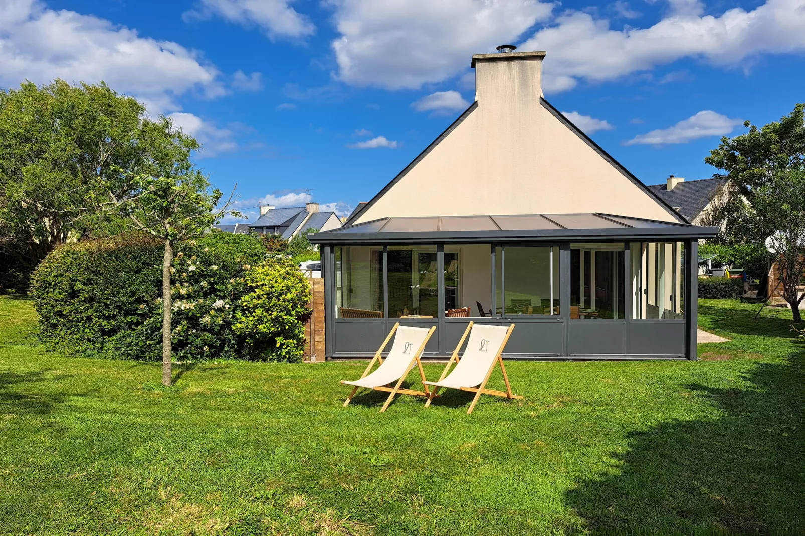 Ferienhaus in Strandnähe Plouarzel-Exterior summer