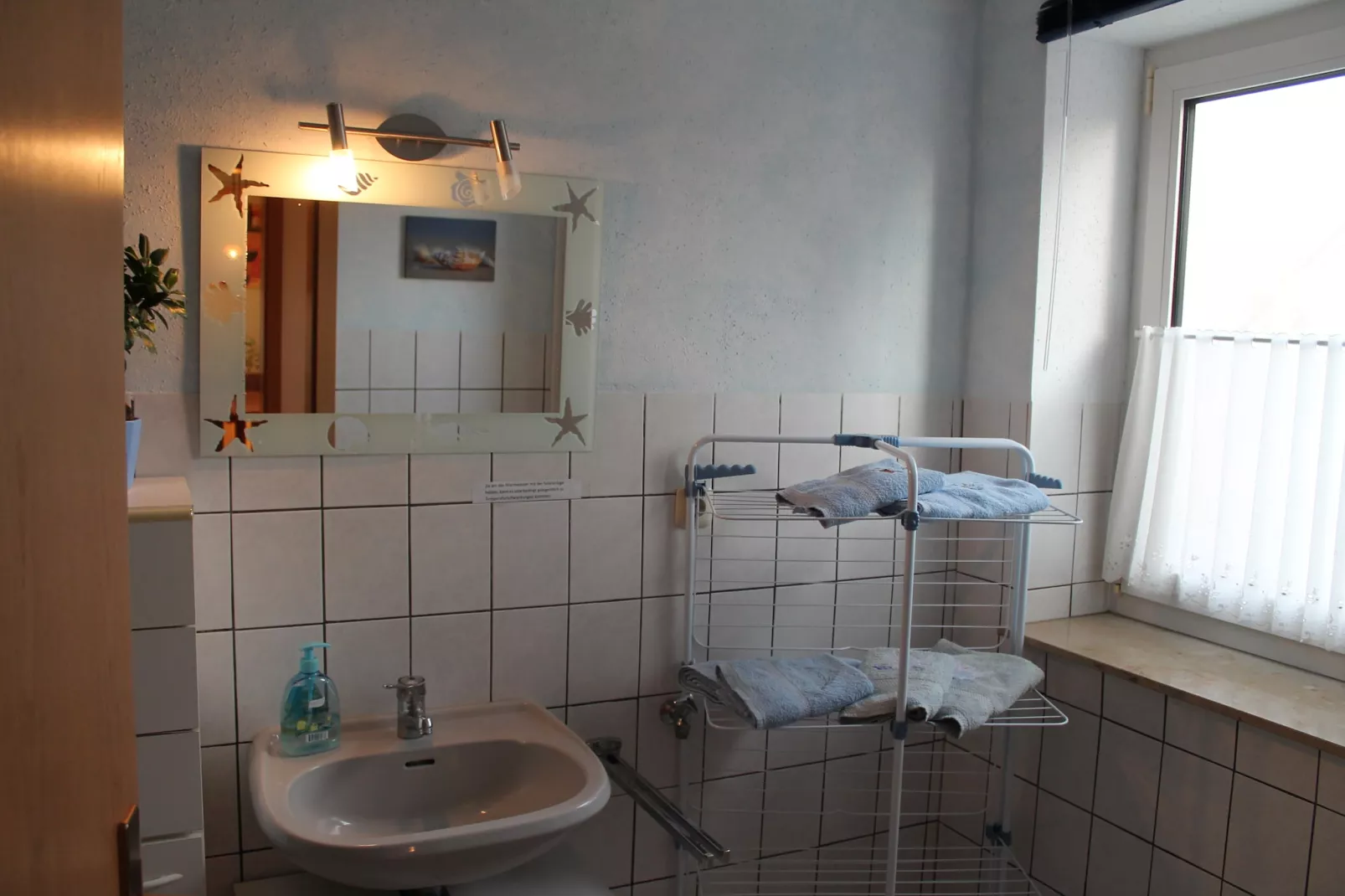 Ferienwohnung am Wald / Büdnerreihe-Bathroom