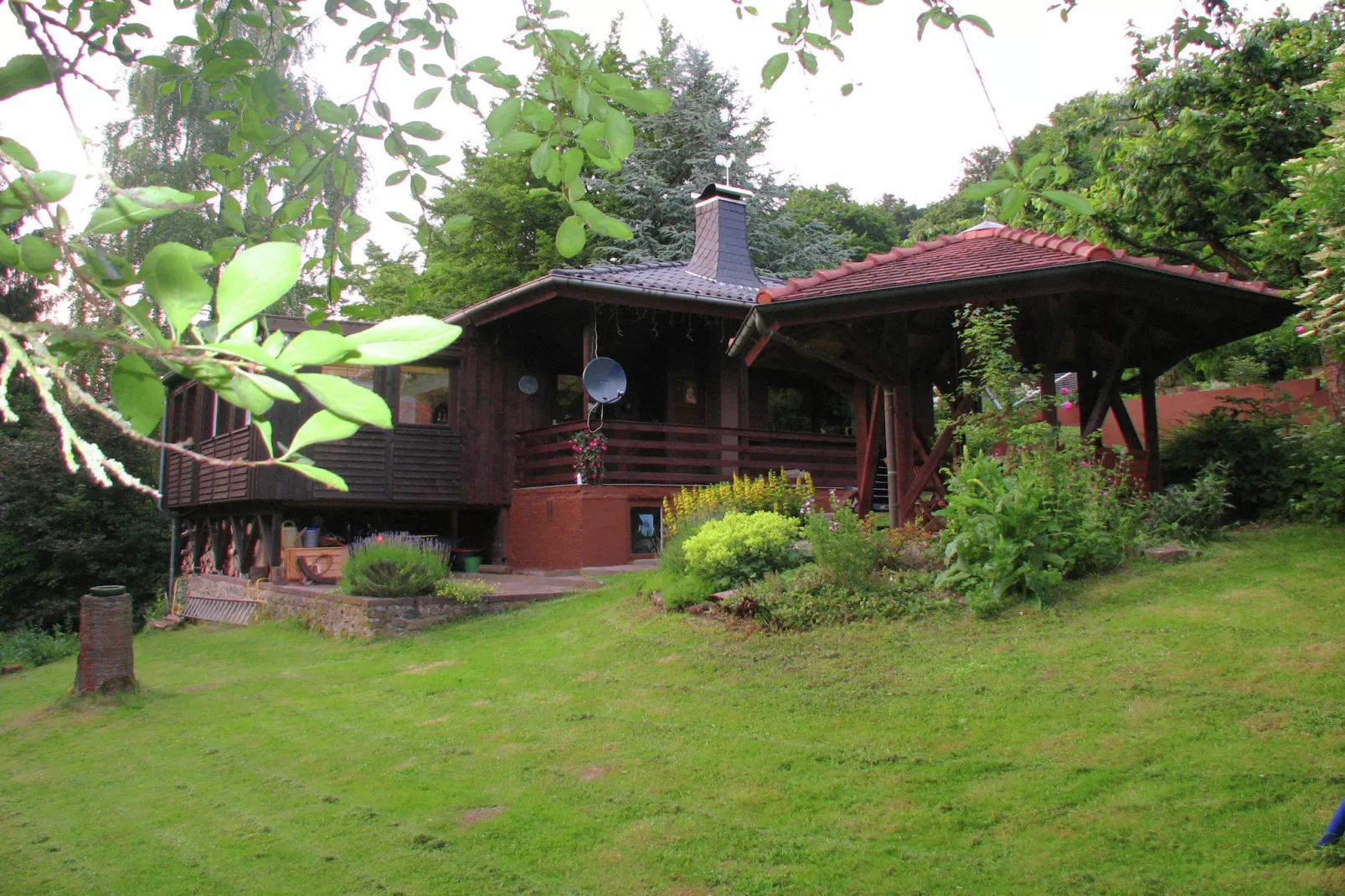 't Zwijnenhofje-Exterior summer