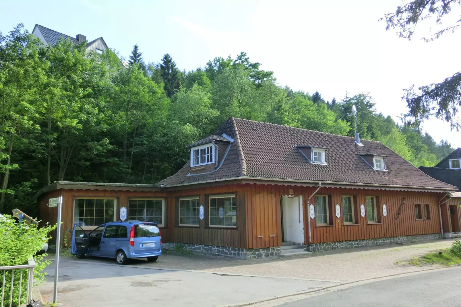 Spiegeltal-Außenbereich Sommer