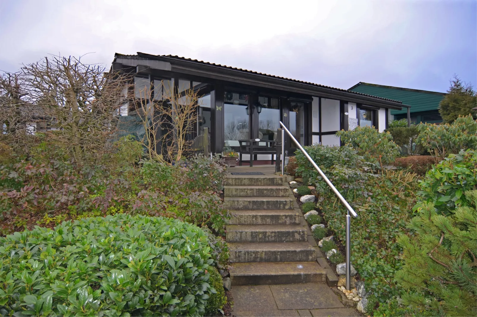 Ferienhaus am Hennesee mit Terrasse-Exterior summer