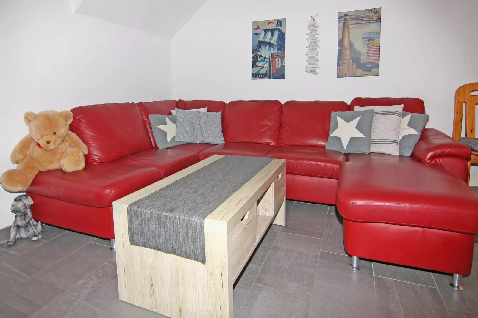 4-Raum über 2 Etagen / 105 m² / W 56b DG 4 P-Living room
