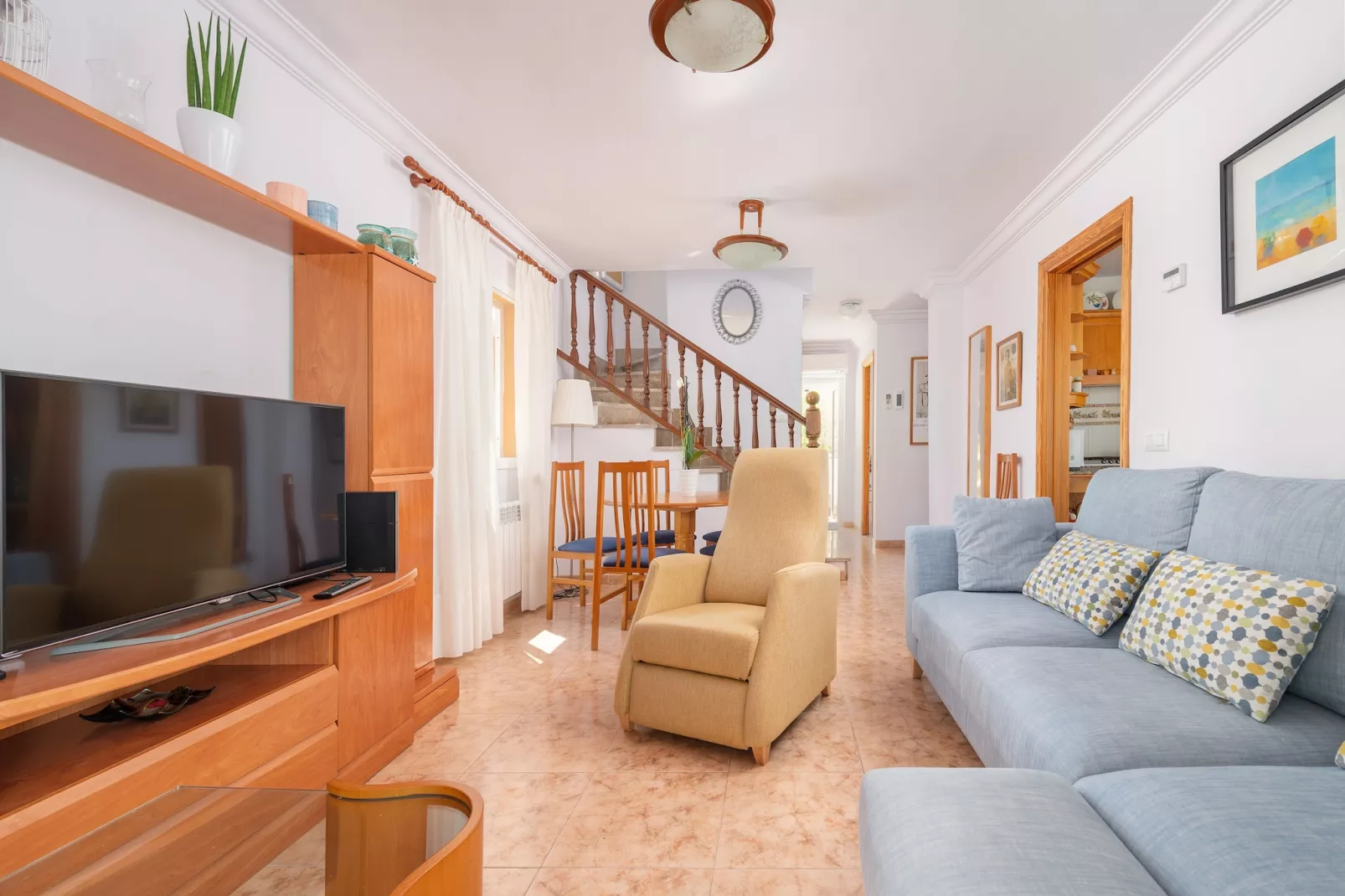 Aritja, 5-Living room