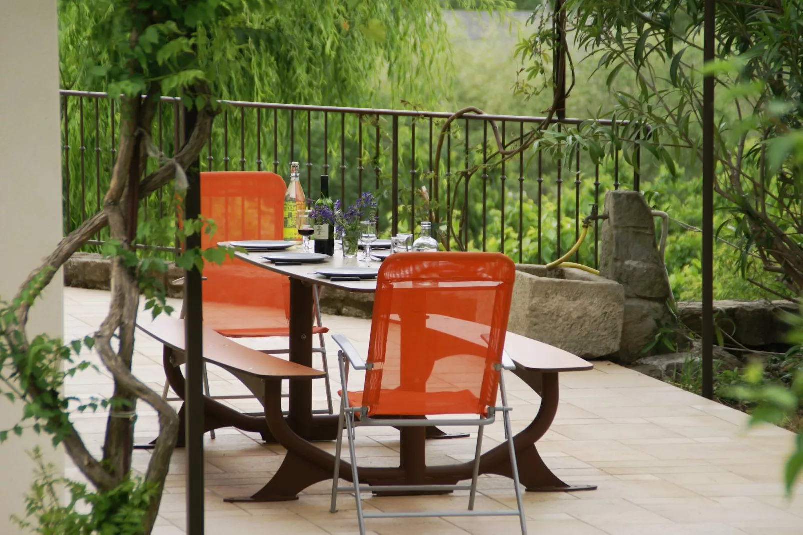 Villa - Les Vans 8pers-Terrace balcony
