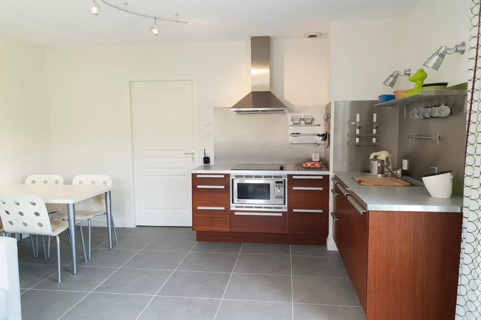 Portanelle 10 p-Kitchen
