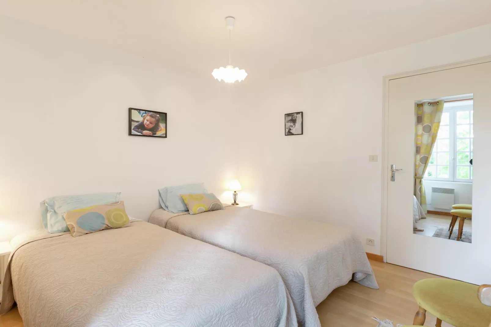 Jolie maison en pays de Rance-Chambre