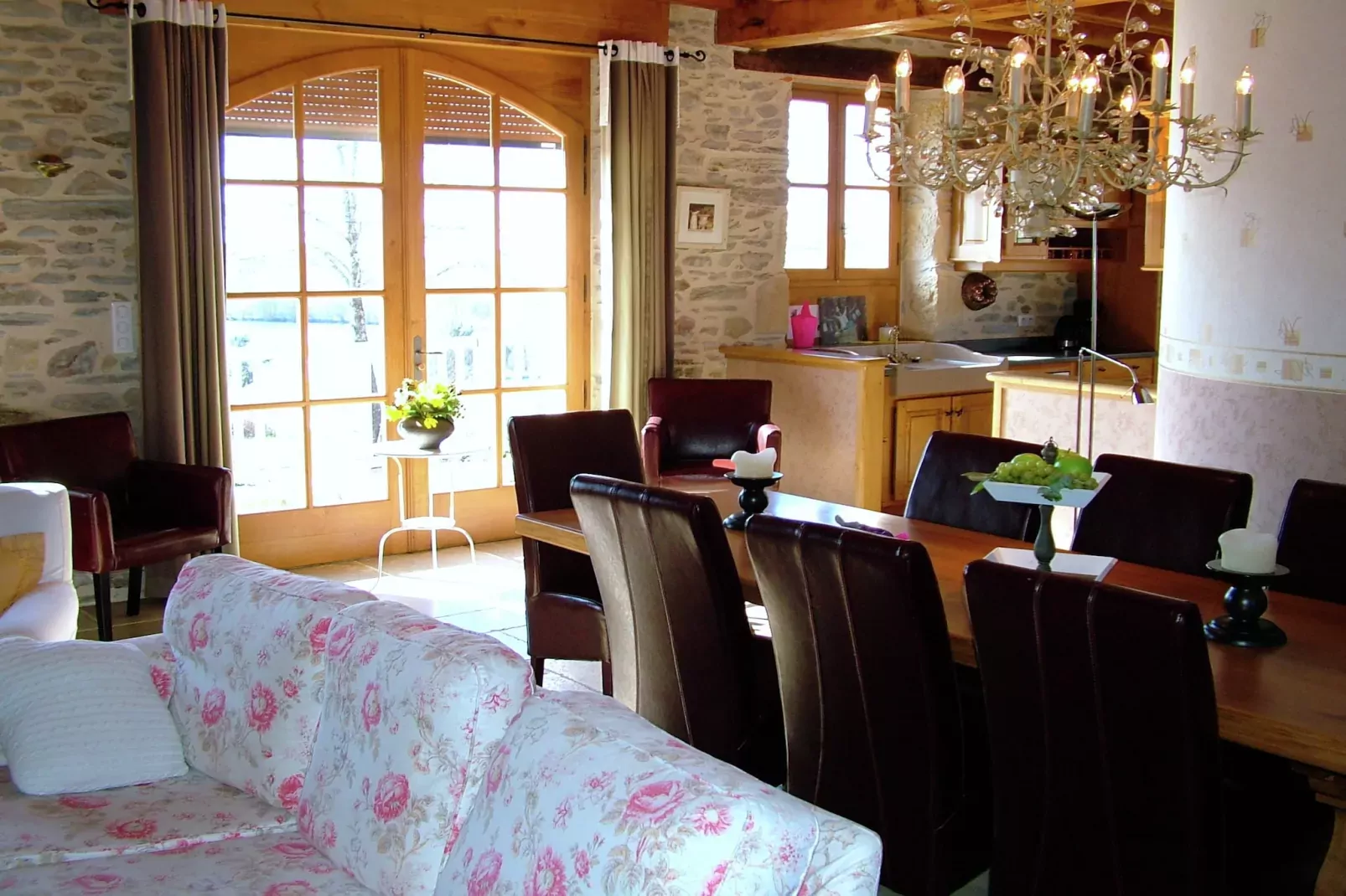 Bellevue-Living room