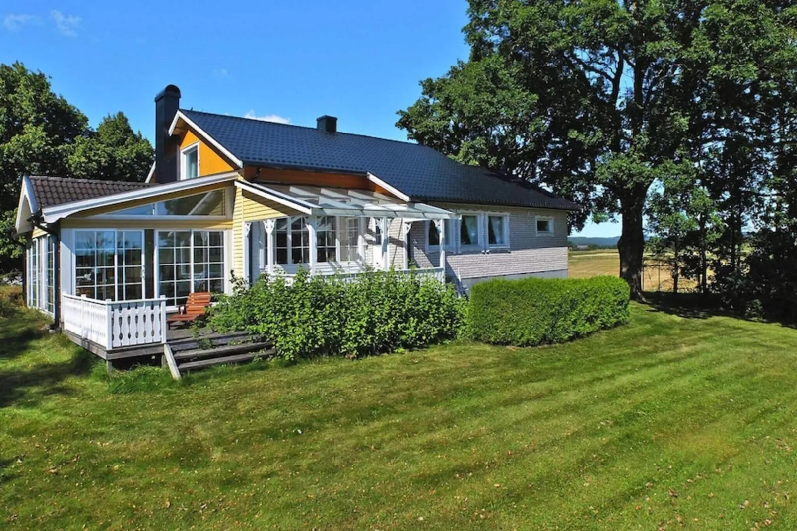 6 person holiday home in MELLERUD-By Traum