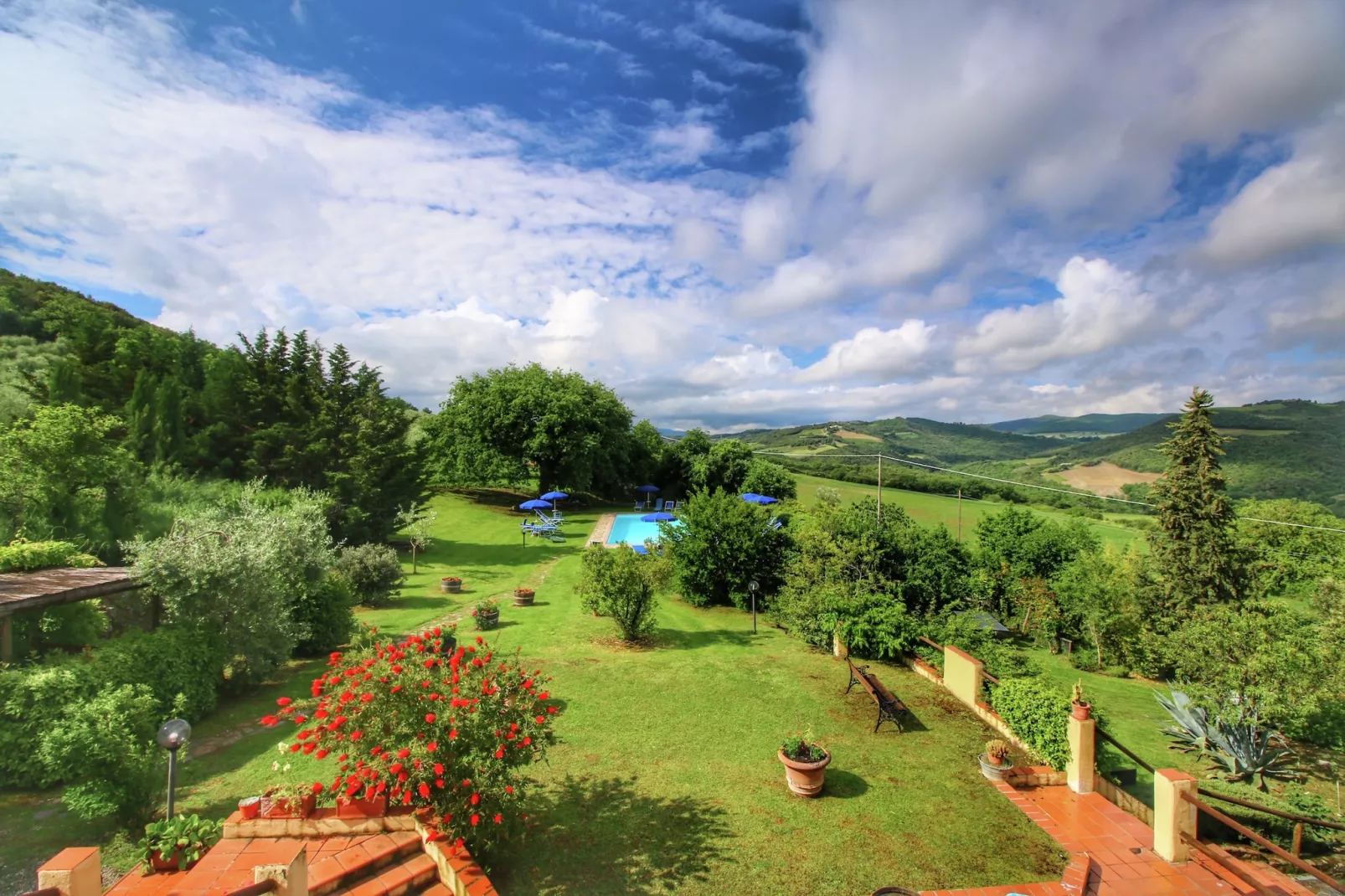 Casa Ginepro-Gardens summer