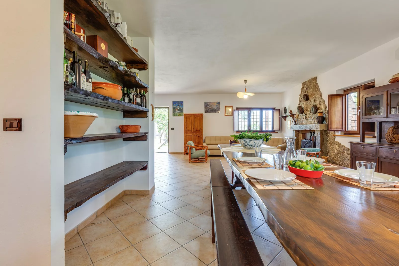 Casa di Ciccio-Dining room