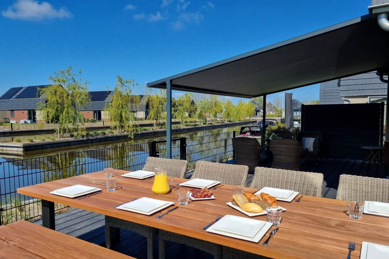 Watervilla Seis-Terrace balcony