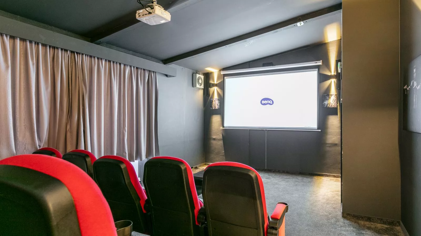 Haslau Large-Recreation room