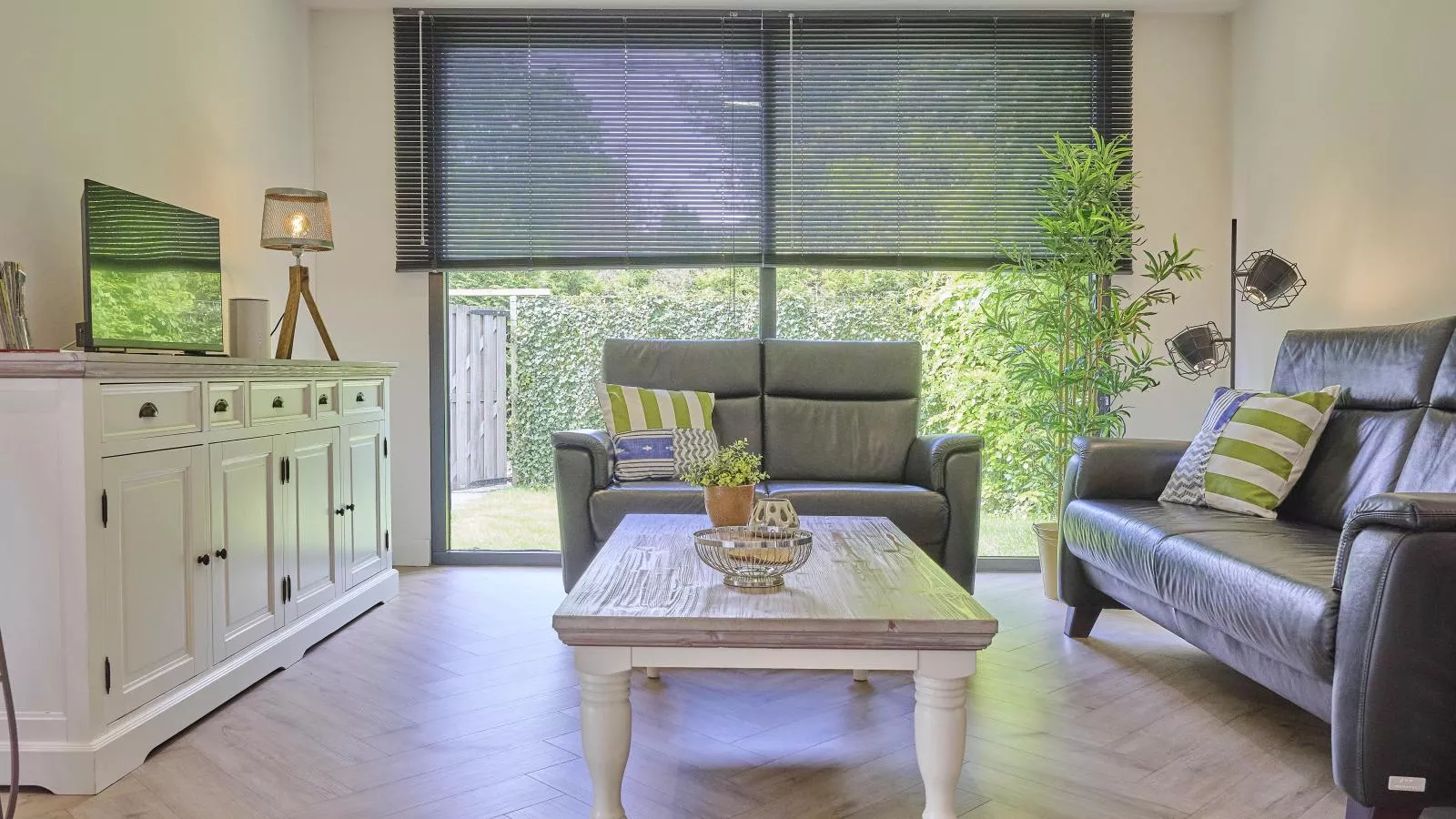 De Veluwse houtduif-Living room