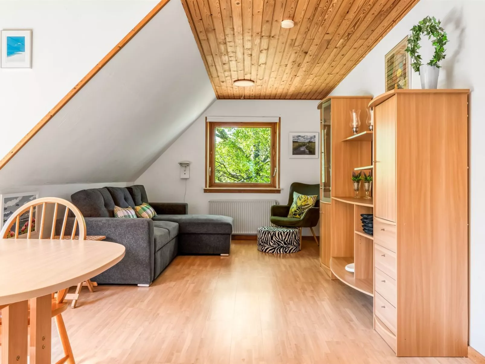 "Ognen" - 1.5km from the sea-Inside