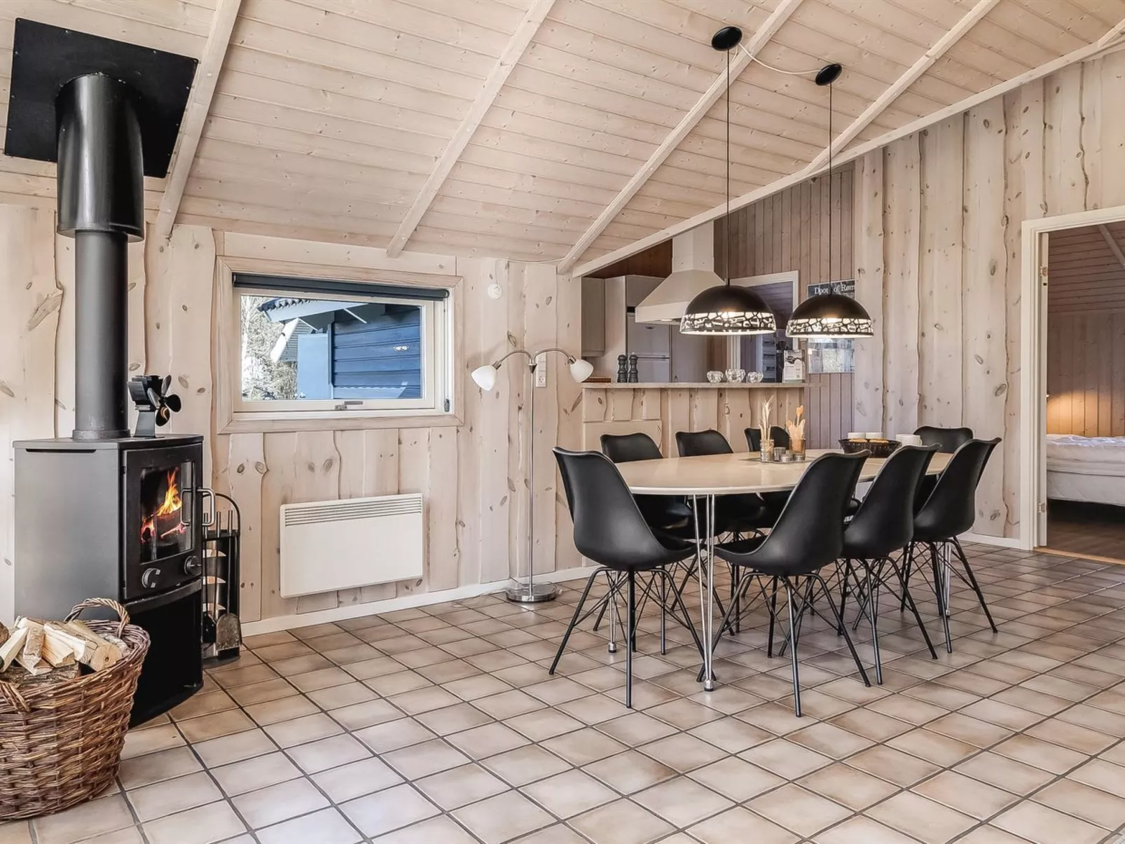 "Tovi" - 4km from the sea-Inside