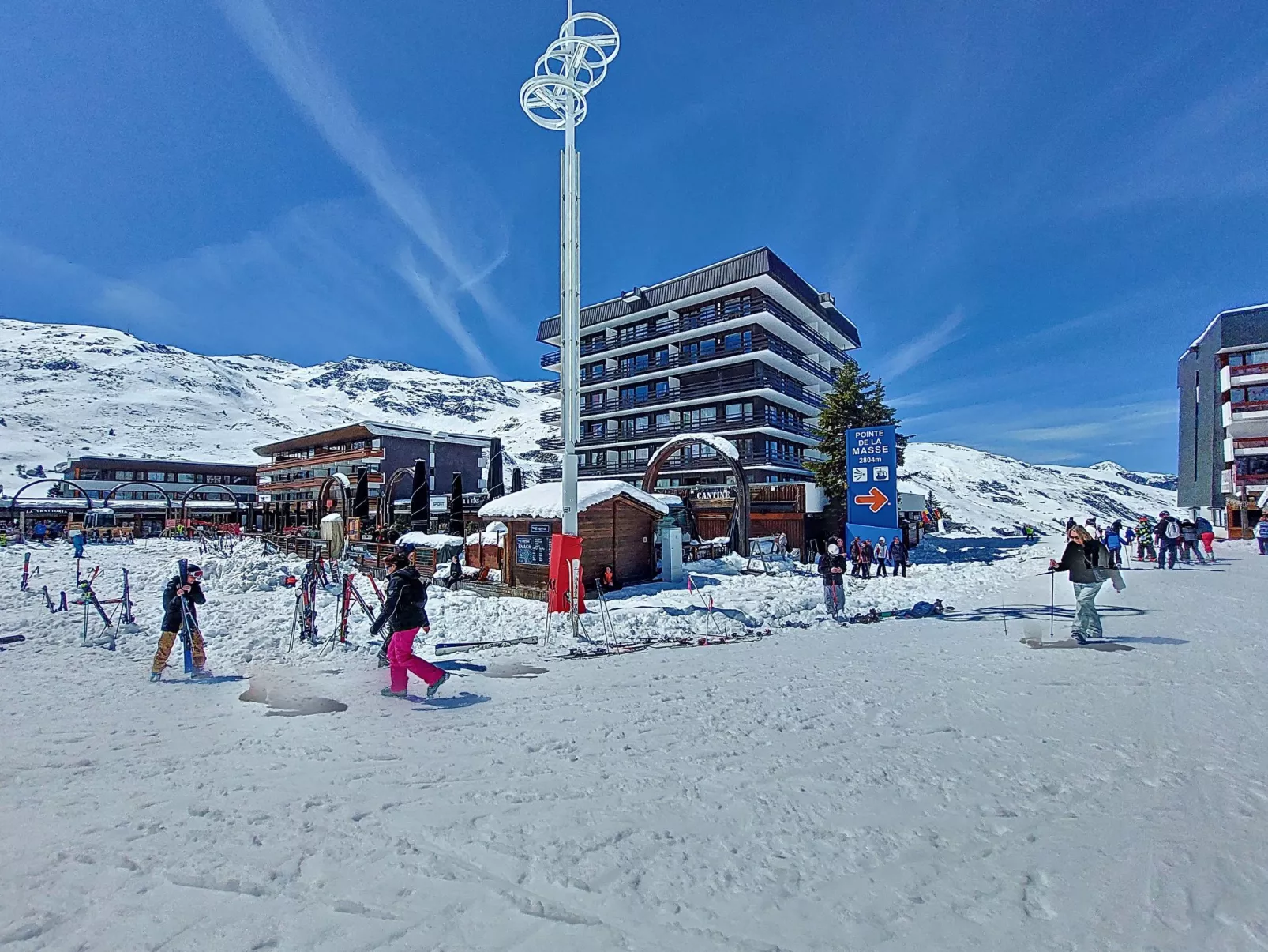 Oisans 37-Outside