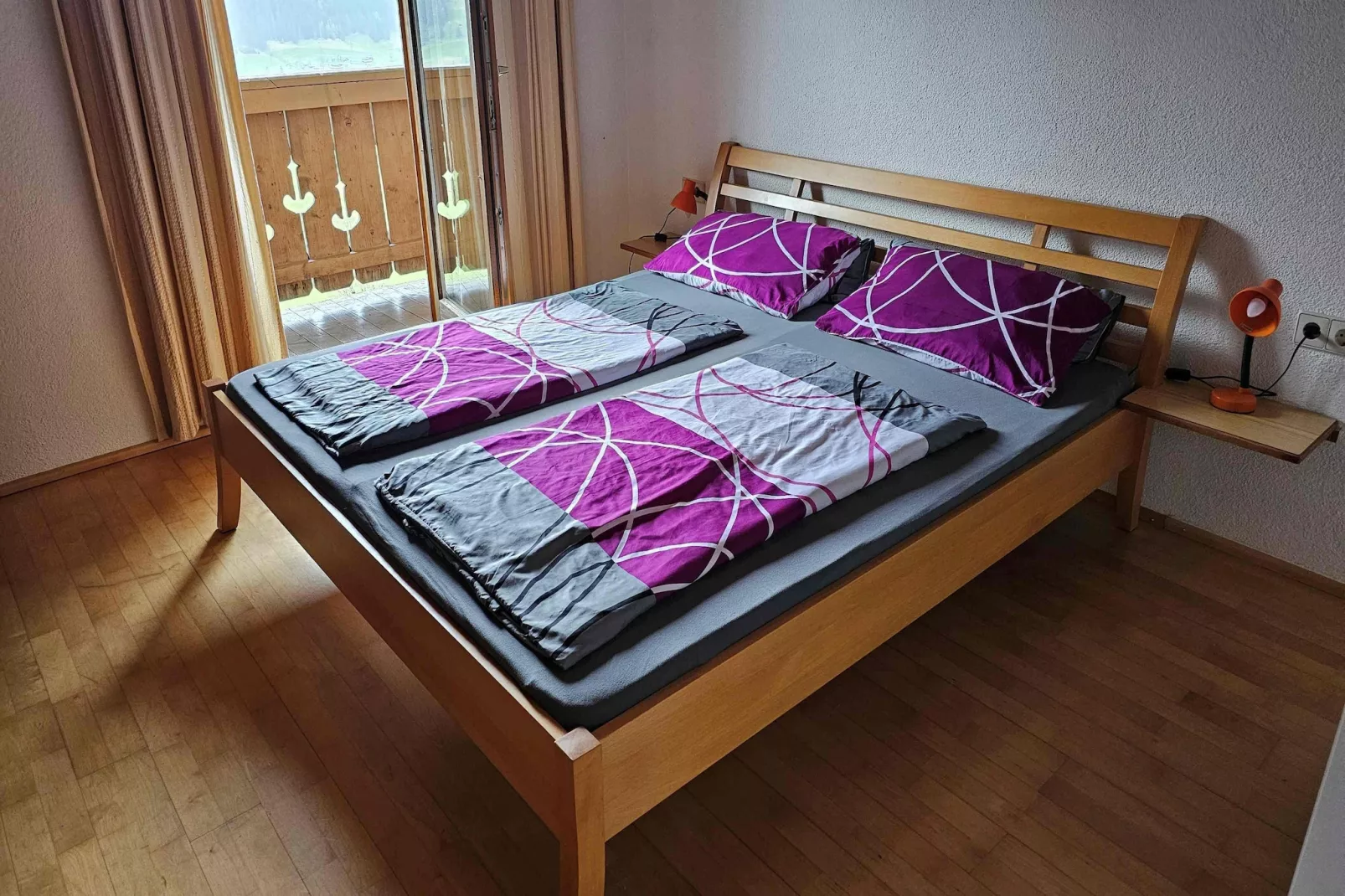 Grünlicher Hof-Bedroom