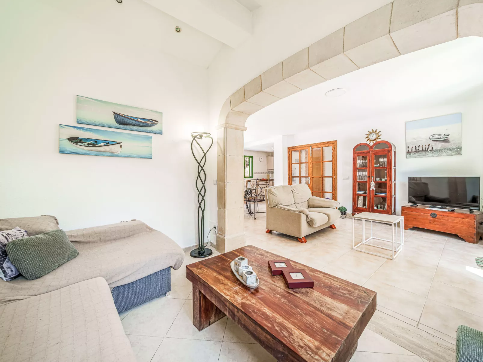 Sunwing Beach-Inside