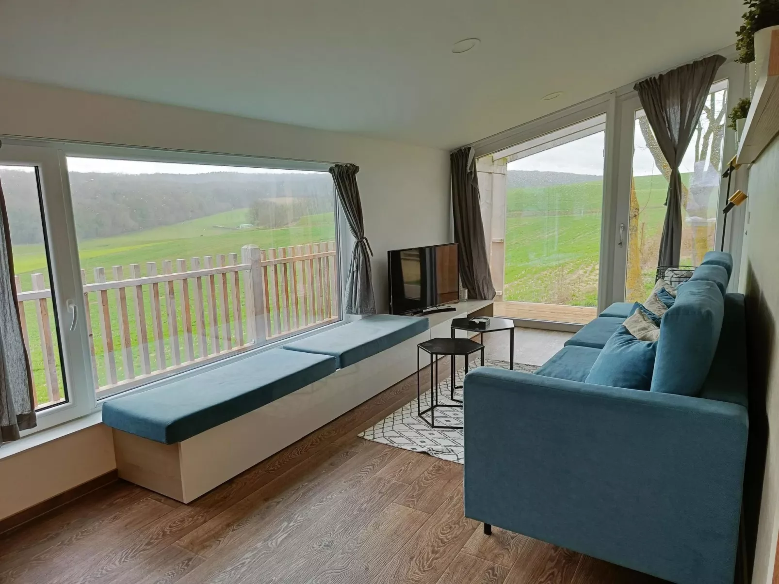 Panorama Cottage 4-Inside