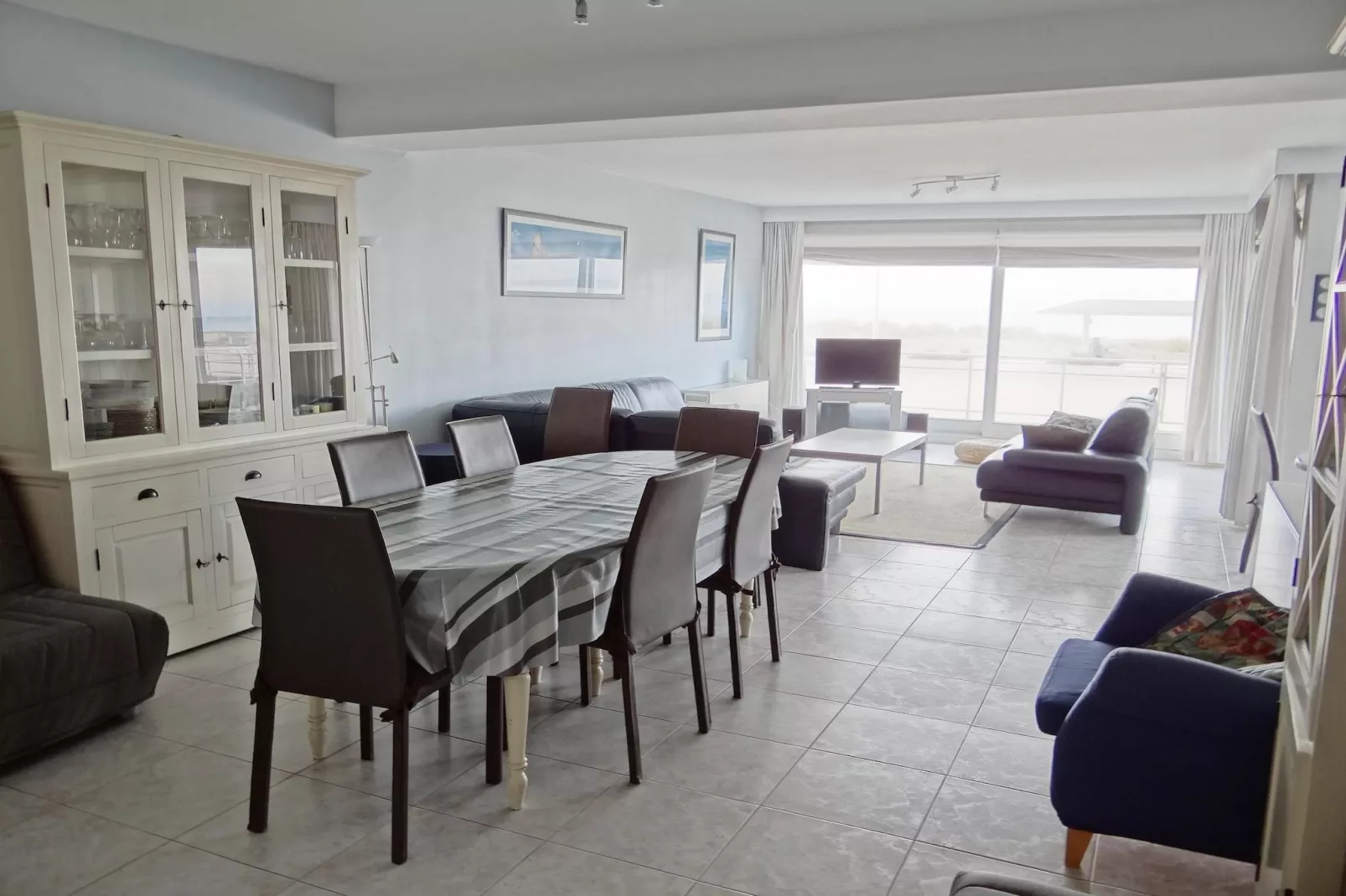 SEASIGHT A 0004-Dining room