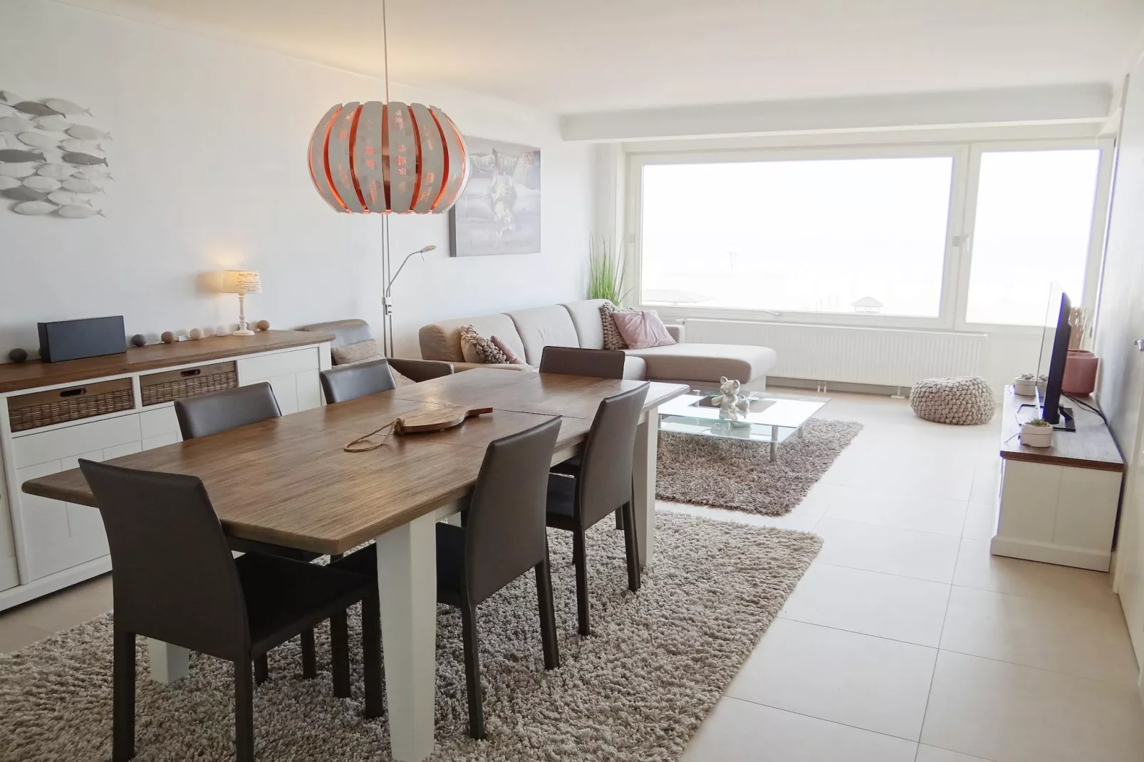 YPERLEE 102-Dining room