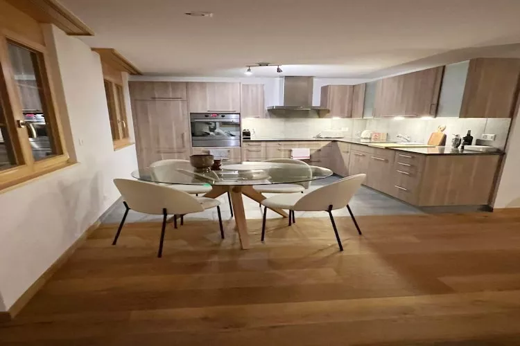 Great apartment close to the romantic Arnen lake-Living room