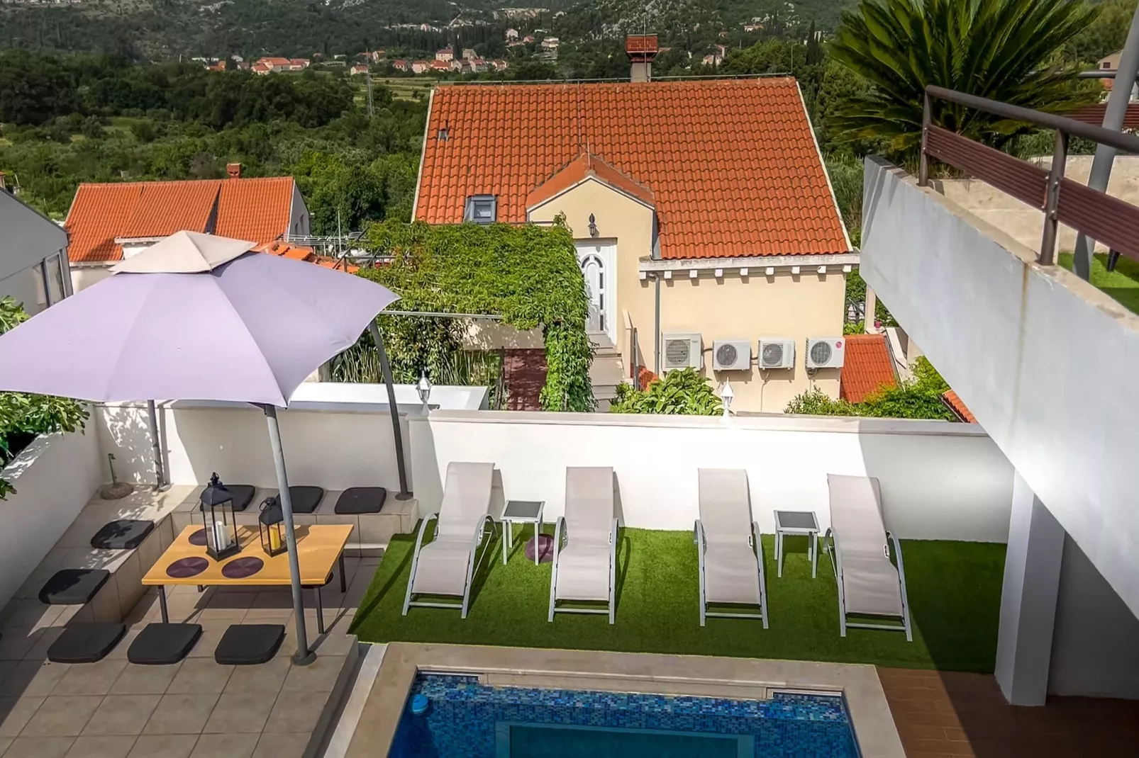 Villa Luciana Residence - Five-Bedroom Villa with Two Pools and Spa Center-Outdoor