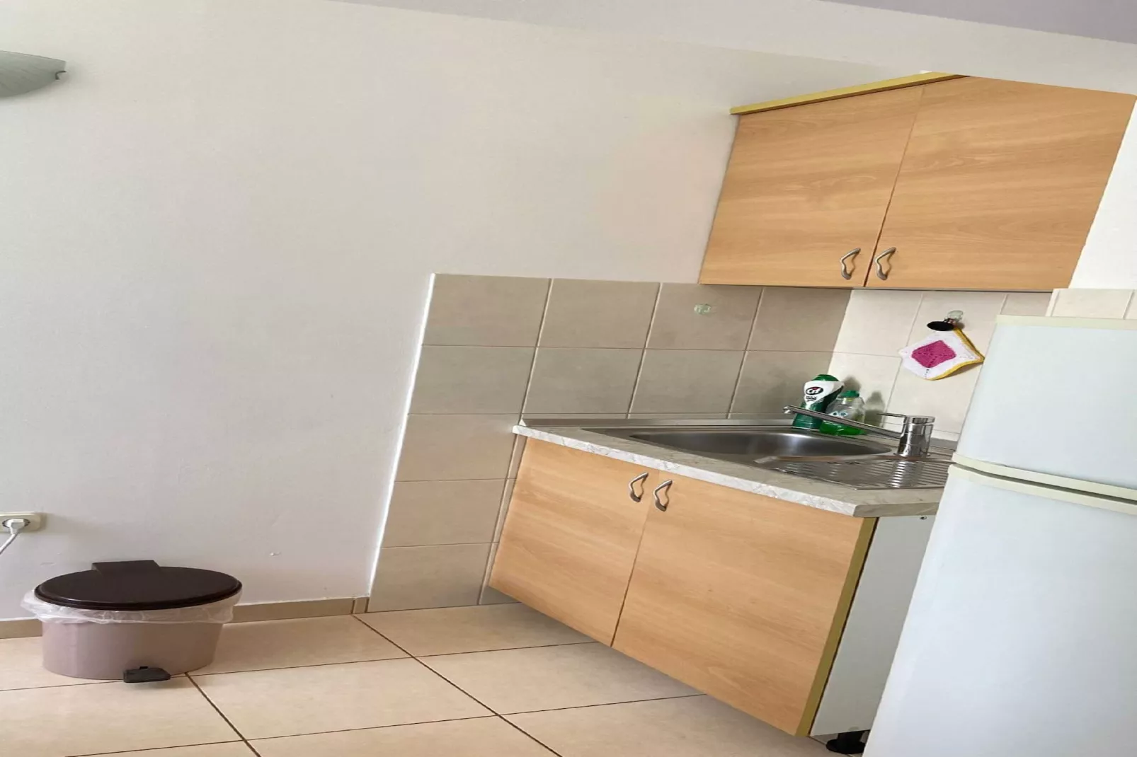 Apartments Tiho  & Jelena - Studio Apartment with Balcony and Sea View (Fureal)-Kitchen