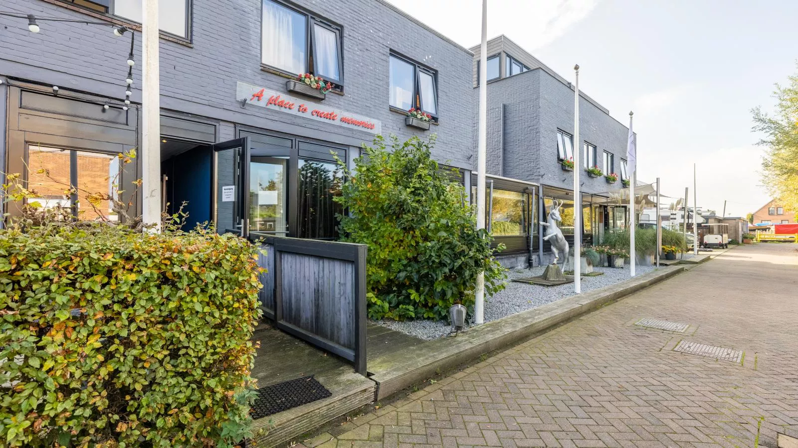 De Kaag Watersport Groepsaccommodatie - 80 pers-Exterior summer