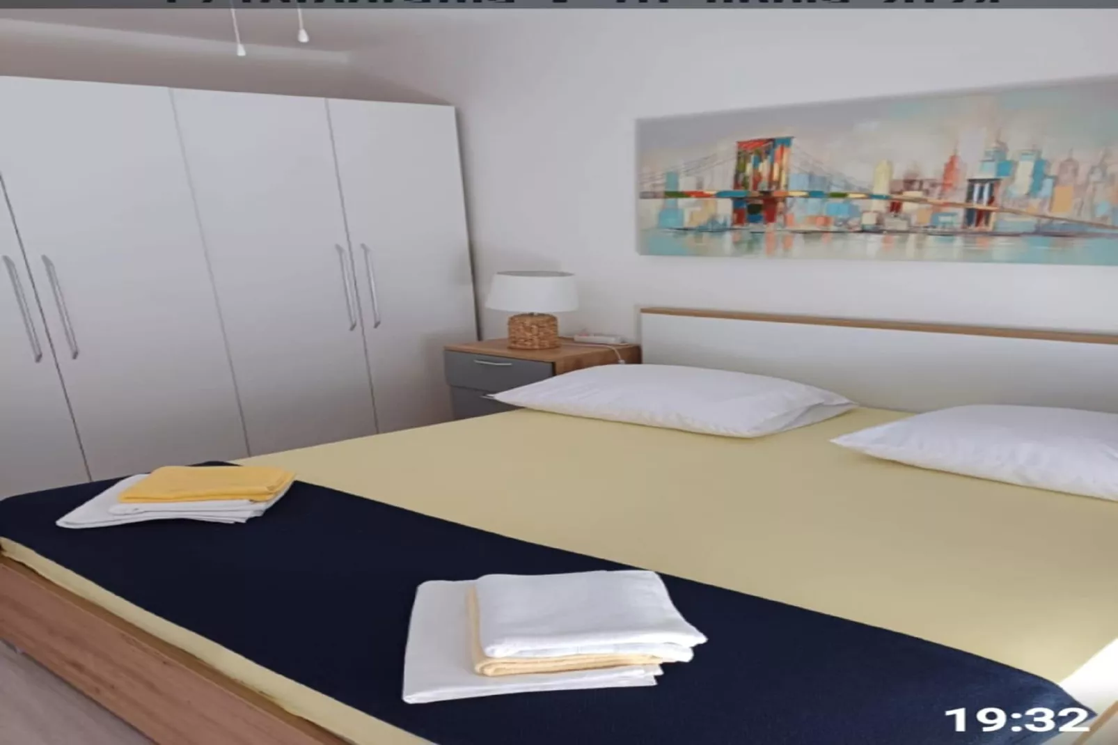 Apartment Alba - Three Bedroom Apartment with Loggia-Chambre